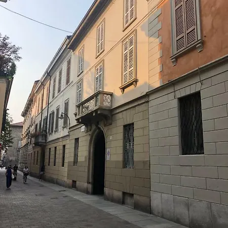 Vittorio Emanuele * Como